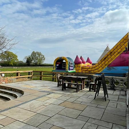 Burtree Country House, Tipi'S, Treehouse & Lodge & House Rooms With Hot Tubs In A Private Garden Thirsk Luaran gambar