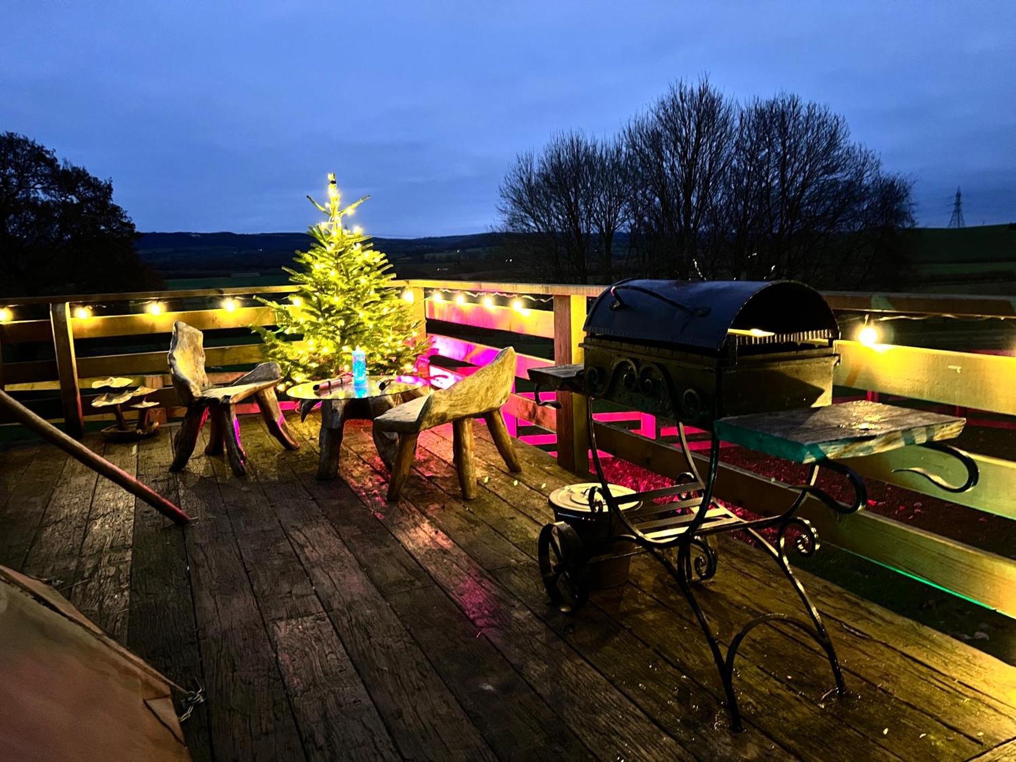 Burtree Country House, Tipi'S, Treehouse & Lodge & House Rooms With Hot Tubs In A Private Garden Thirsk Luaran gambar