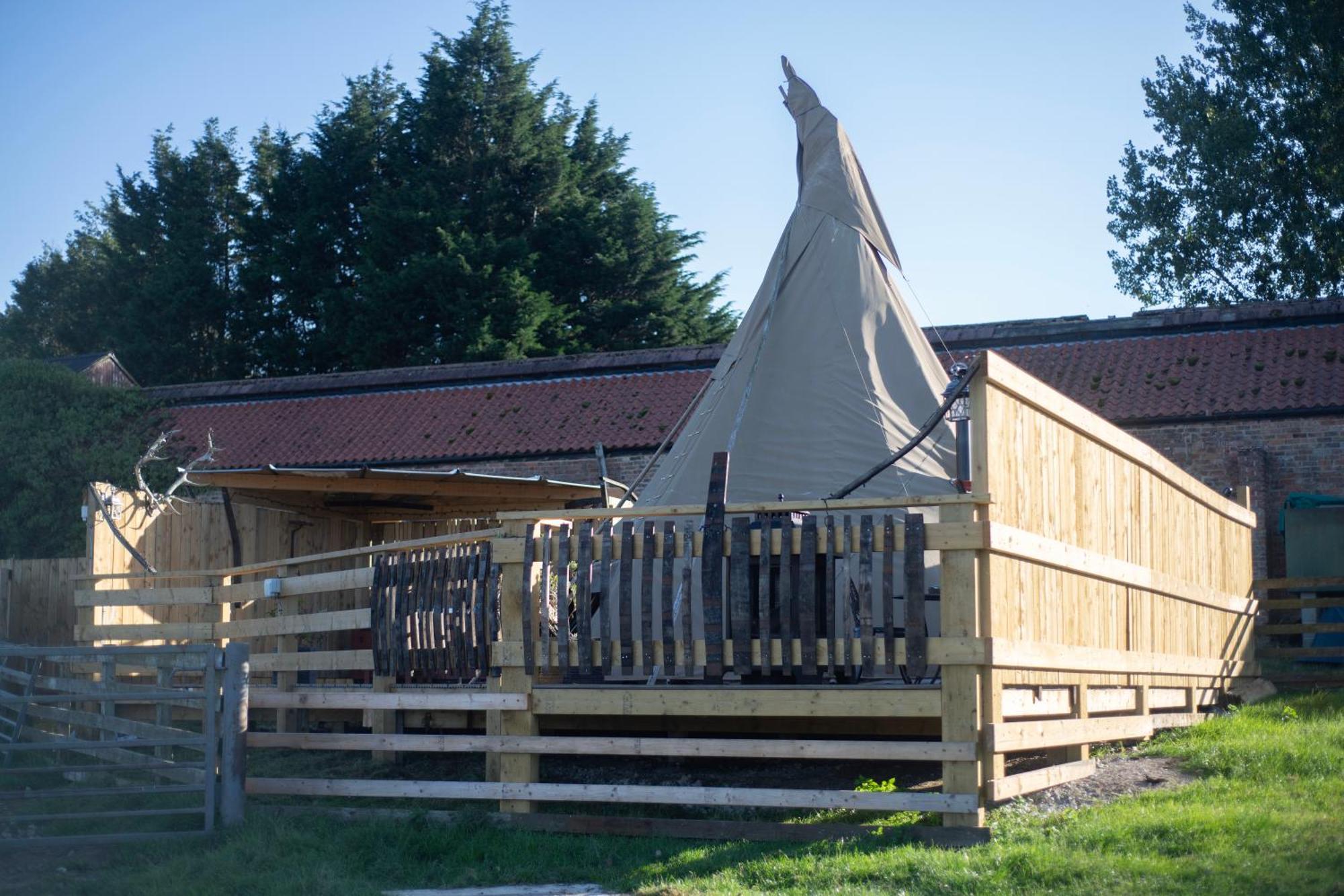 Burtree Country House, Tipi'S, Treehouse & Lodge & House Rooms With Hot Tubs In A Private Garden Thirsk Luaran gambar
