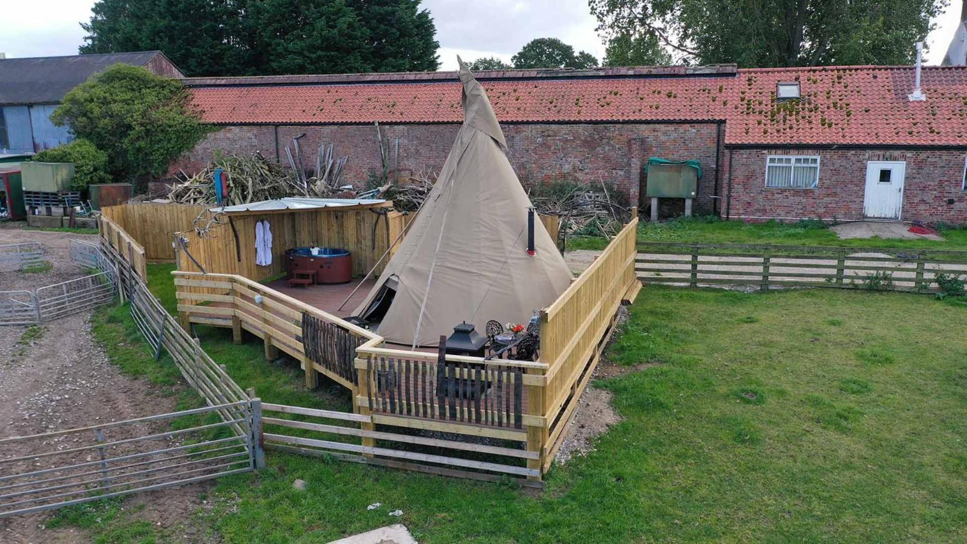Burtree Country House, Tipi'S, Treehouse & Lodge & House Rooms With Hot Tubs In A Private Garden Thirsk Luaran gambar